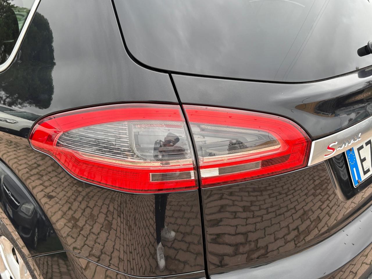 Ford S-Max 2.0 TDCi 140CV Powershift 7 posti Business Nav