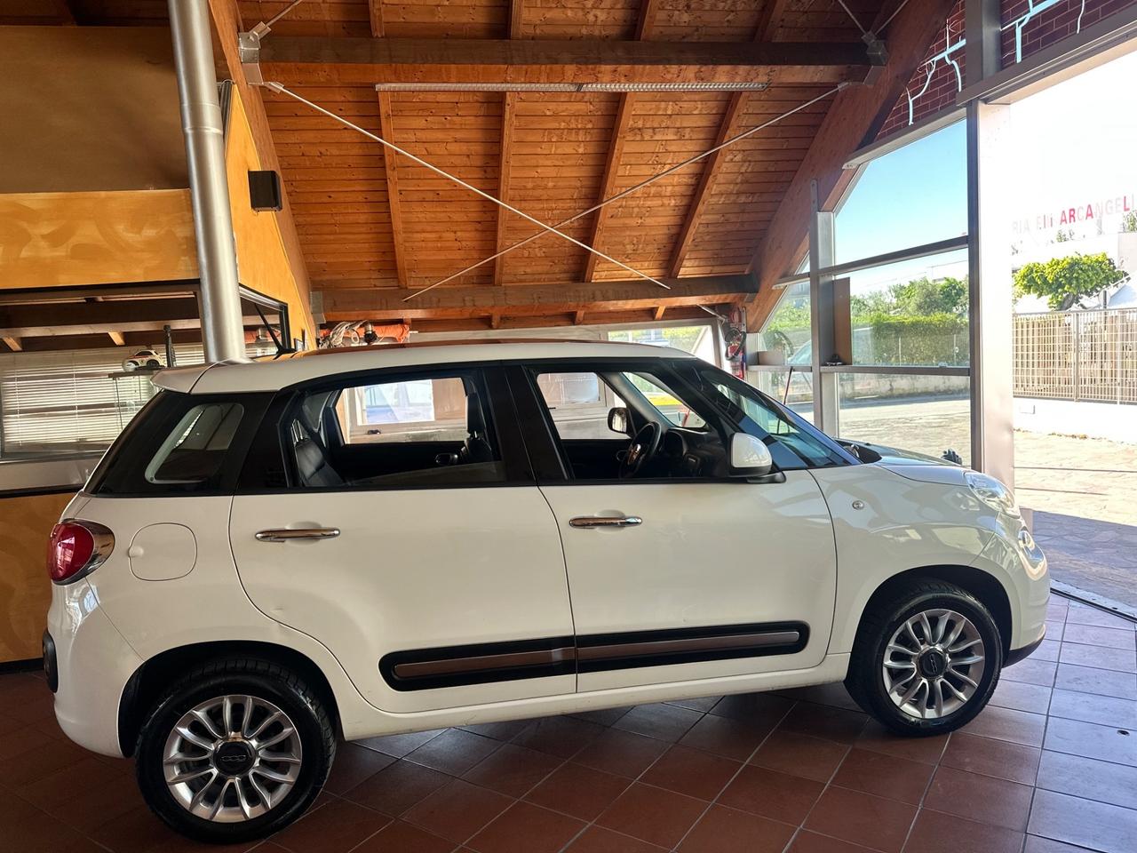 Fiat 500L 0.9 TwinAir Turbo Natural Power Lounge