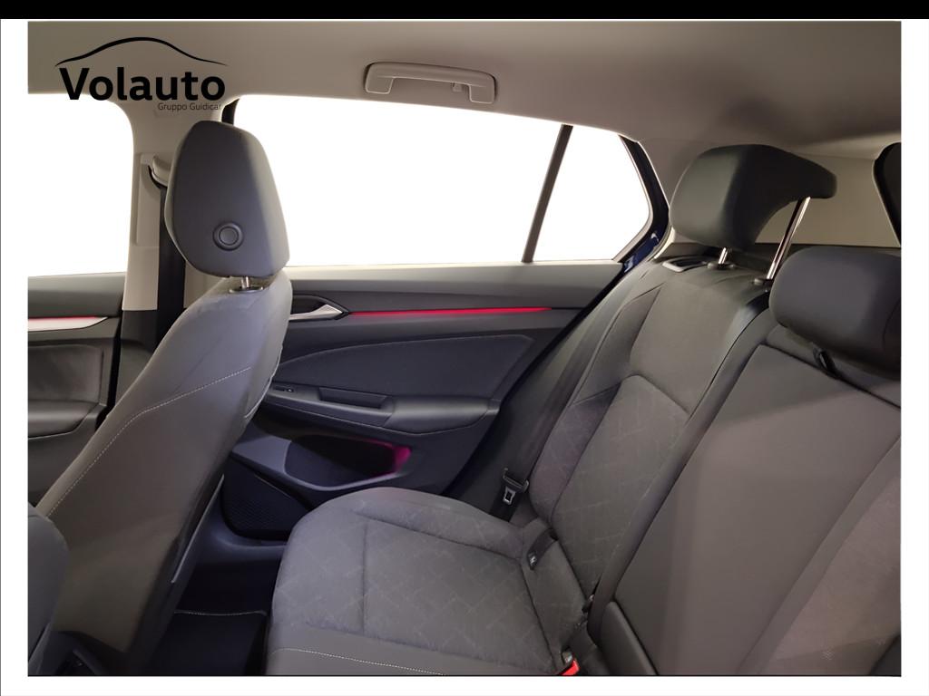 VOLKSWAGEN Golf VIII 2020 - Golf 1.0 etsi evo Life 110cv dsg