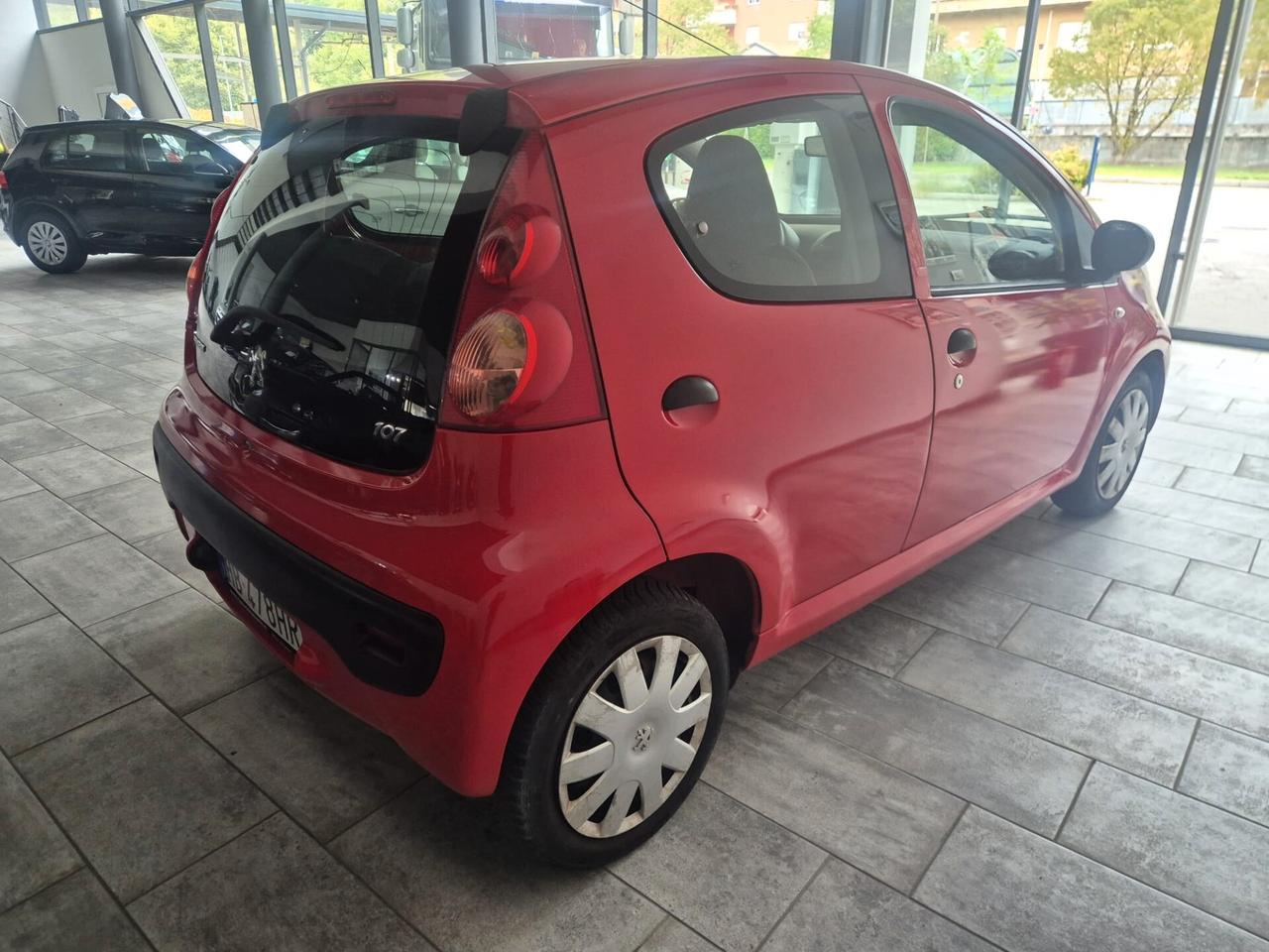 Peugeot 107 1.0 68CV 5p. Urban Move