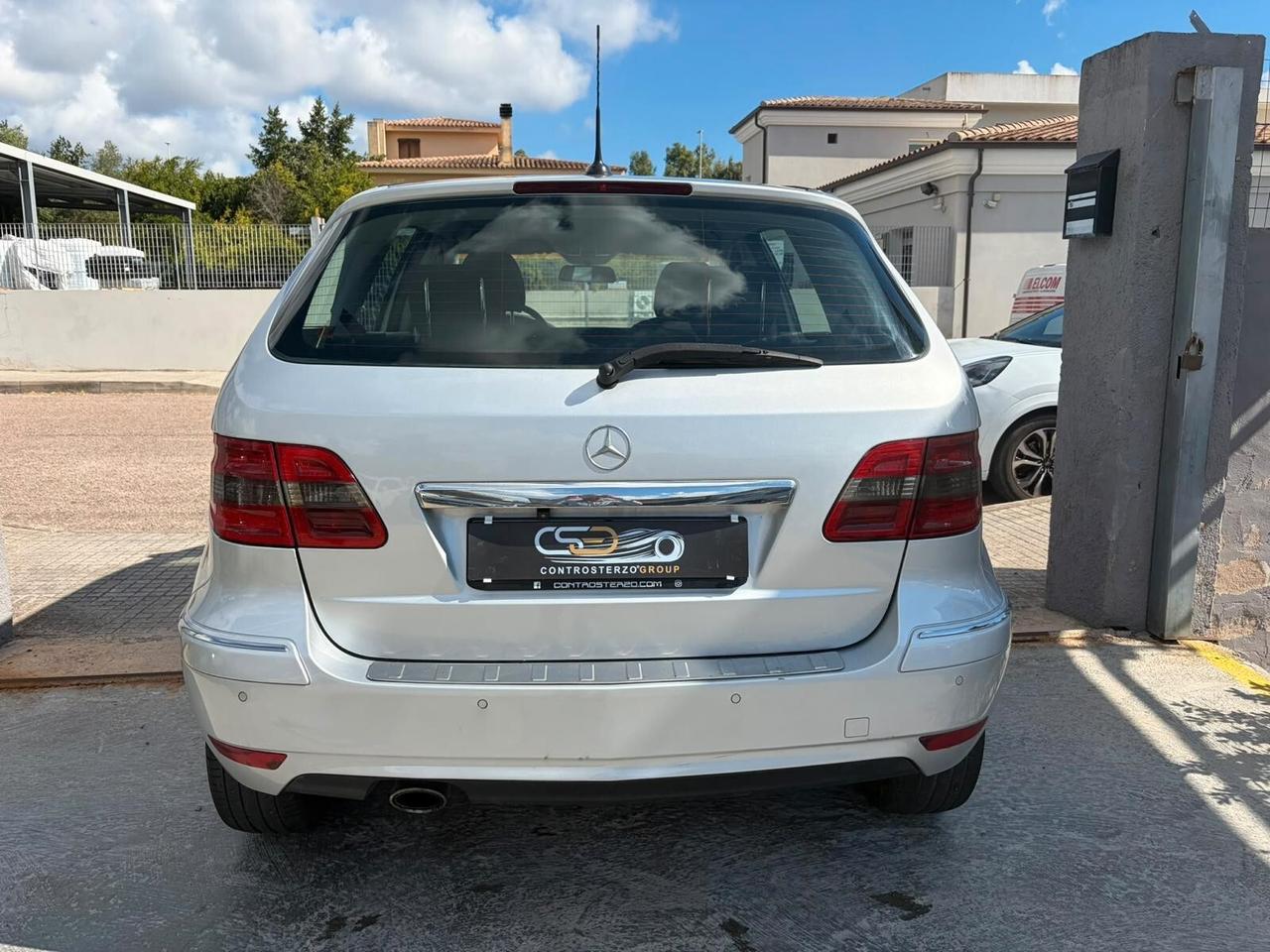 Mercedes-benz B 180