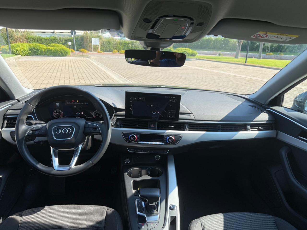 Audi A4 Avant 35 TDI/163 CV - MATRIX - COCKPIT