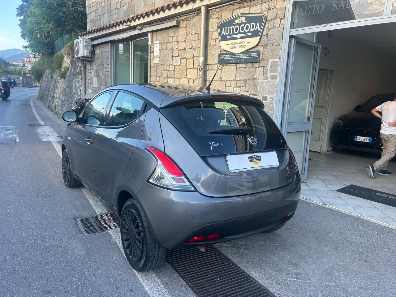 Lancia Ypsilon 1.3 MJT 16V 95 CV 5 porte S&S Elefantino Blu