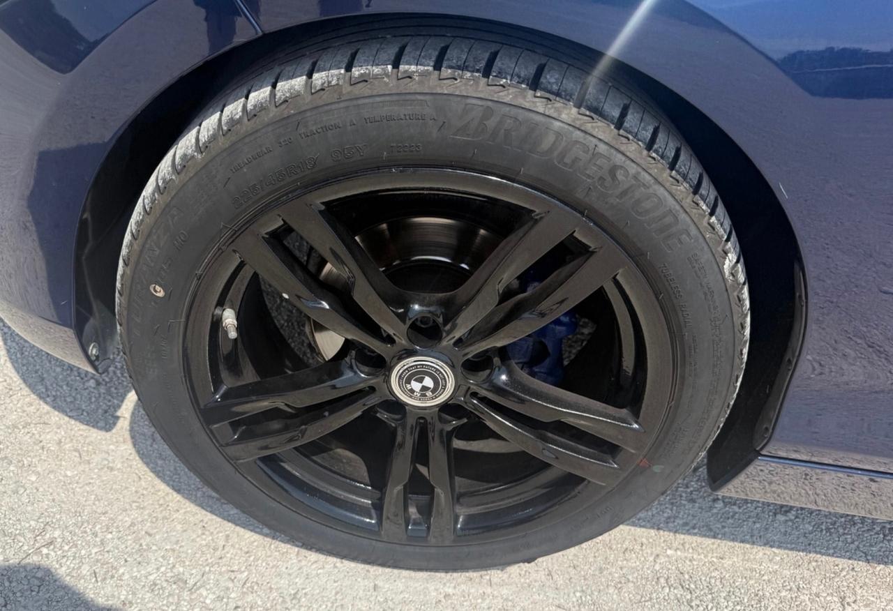 Bmw serie1 118D 2.0d Tetto apribile fari Led bi-xenon