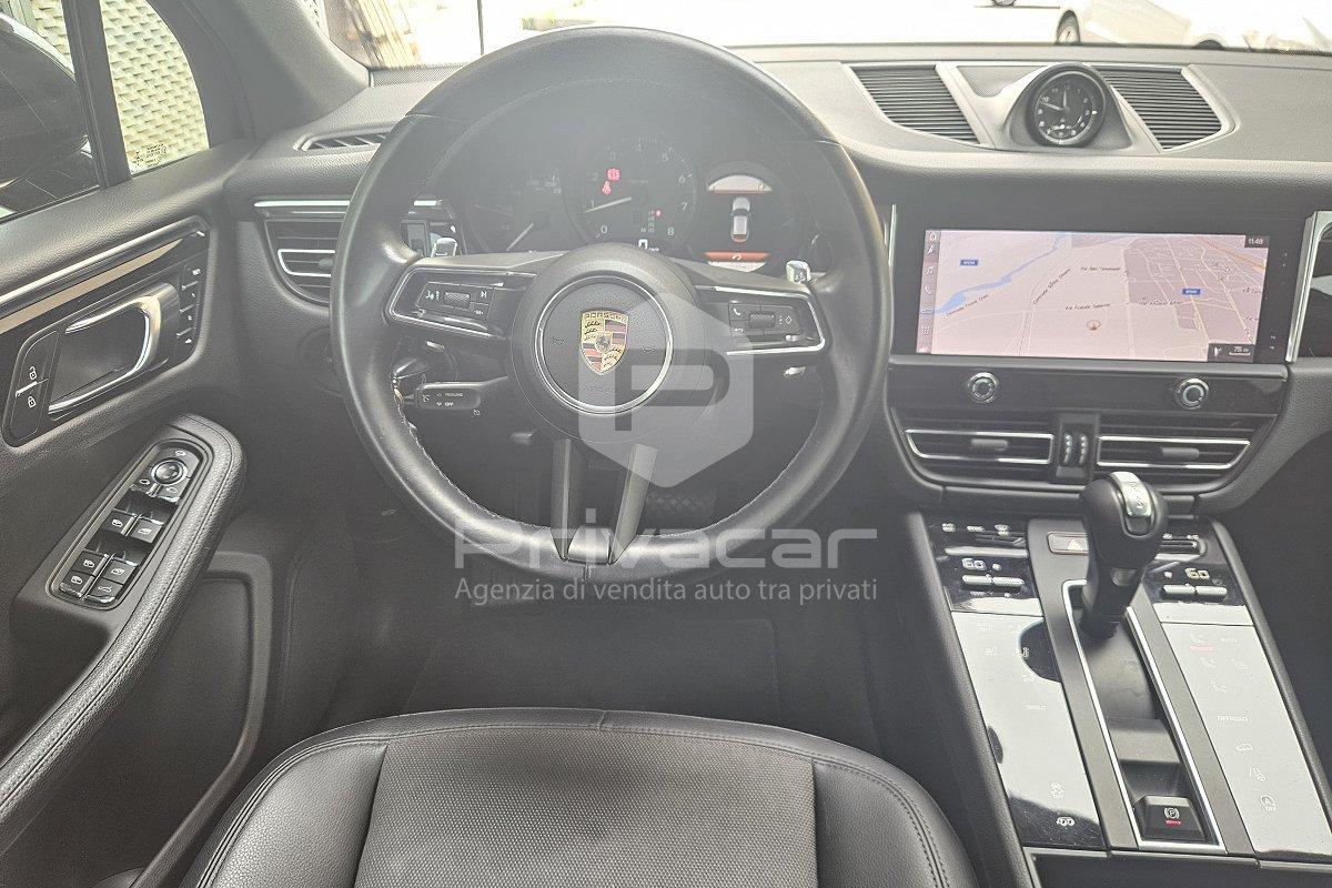 PORSCHE Macan 2.0
