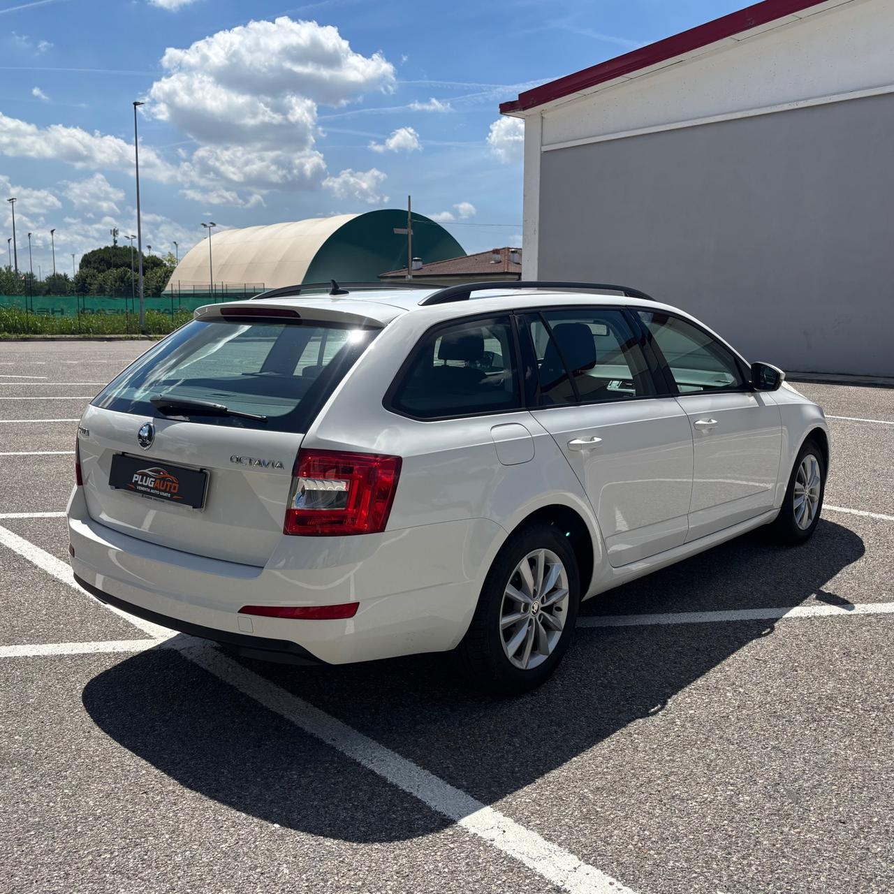 Skoda Octavia 1.6 TDI CR 105 CV Wagon Elegance