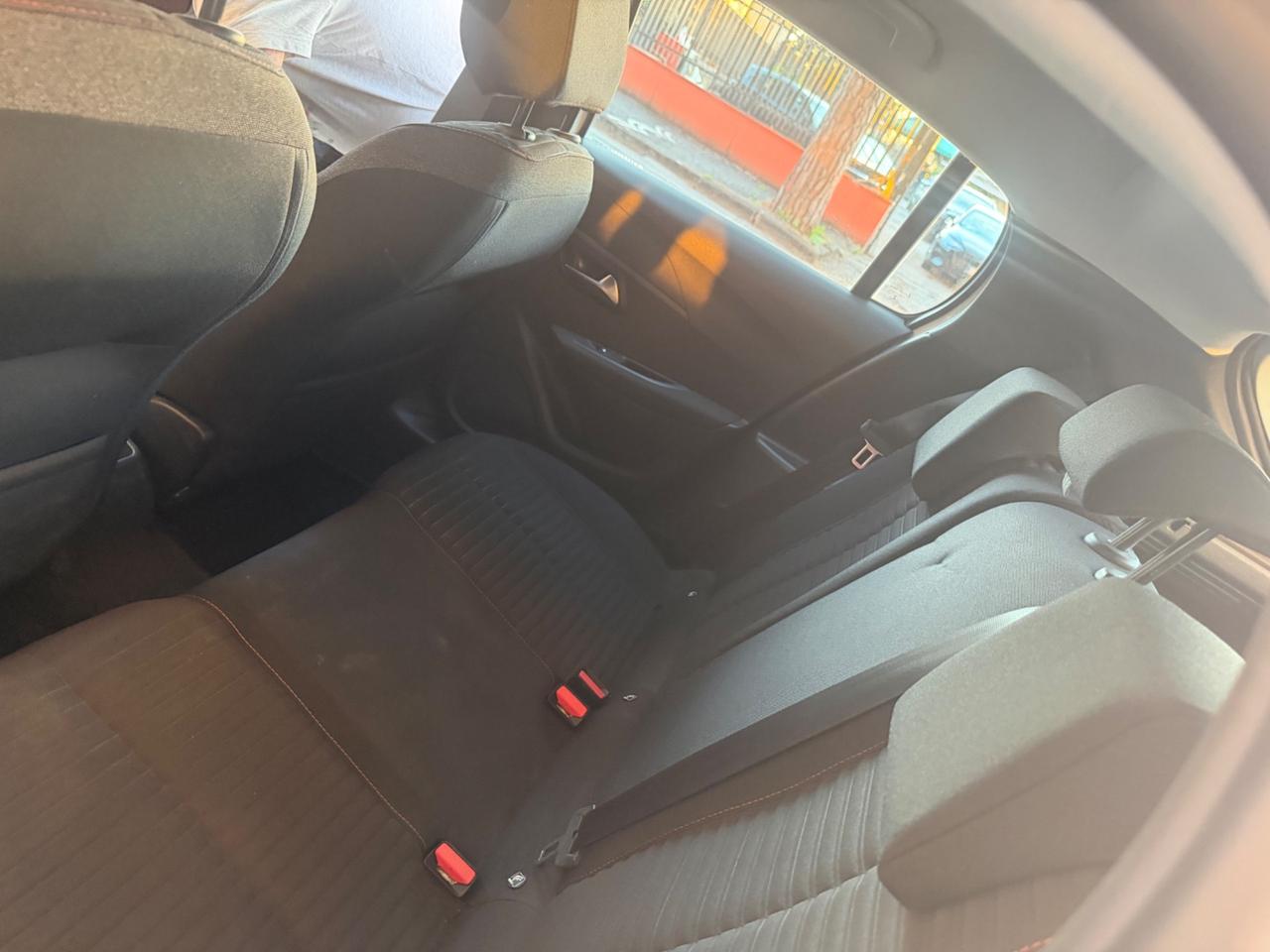 Peugeot 208 PureTech 100 Stop&Start EAT8 5 porte Active Pack