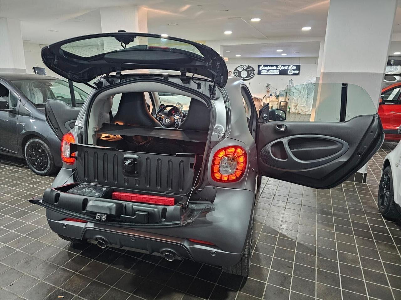 NUOVA SMART FORTWO BRABUS EXCLUSIVE EDITION 0.9 BENZ 109CV TWINAMIC