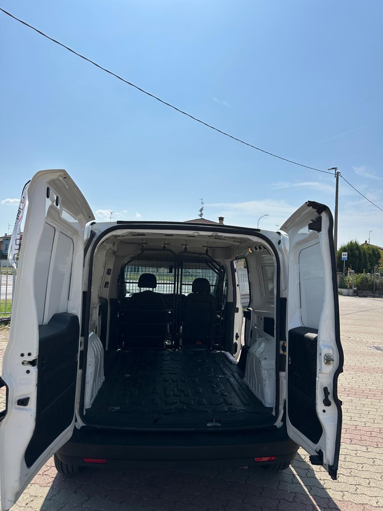 Fiat Doblo Doblò 1.6 MJT 105CV S&S PL-TA Cargo Maxi XL Lounge