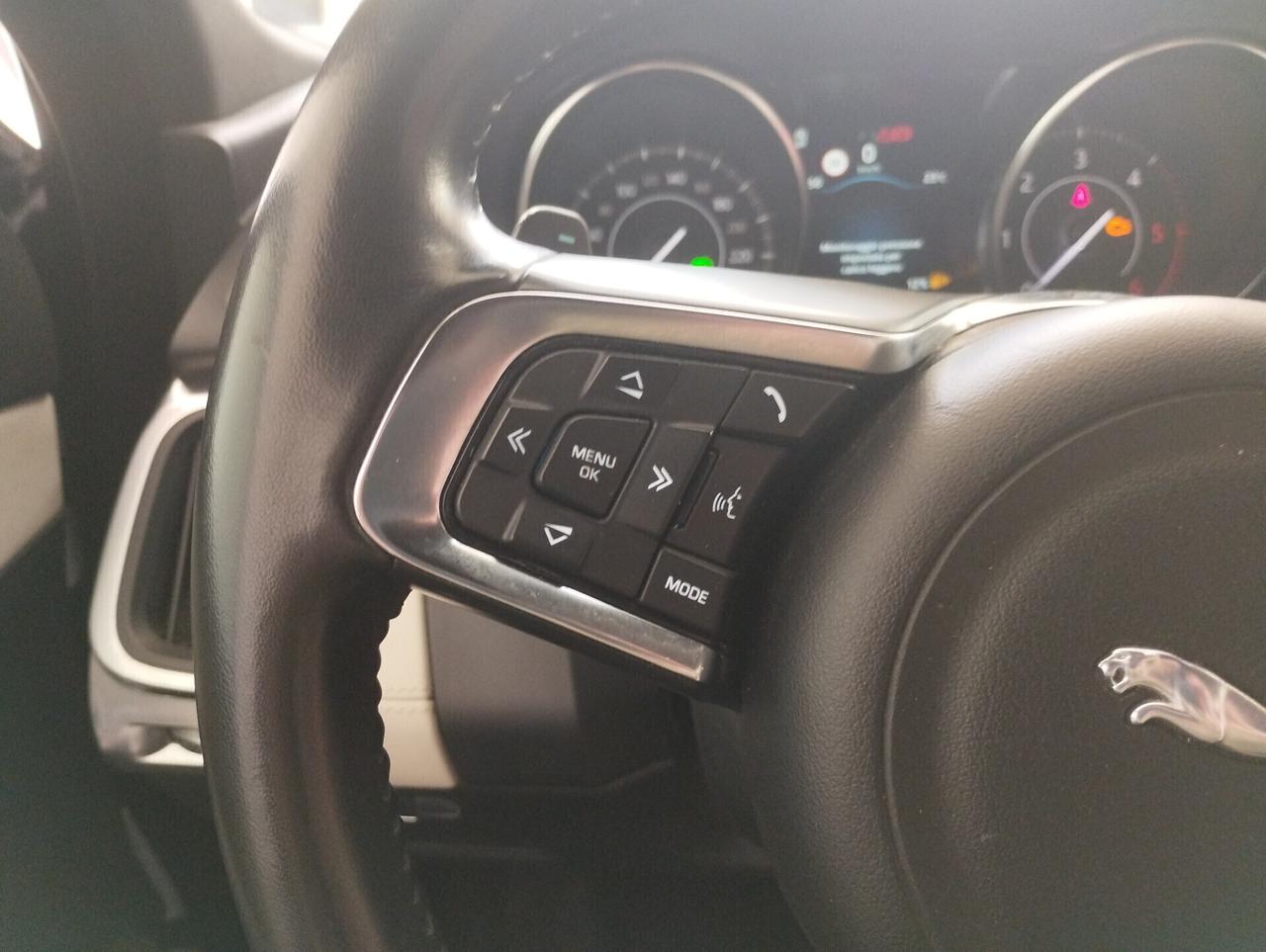 Jaguar E-Pace 2.0D 180 CV AWD aut. R-Dynamic S