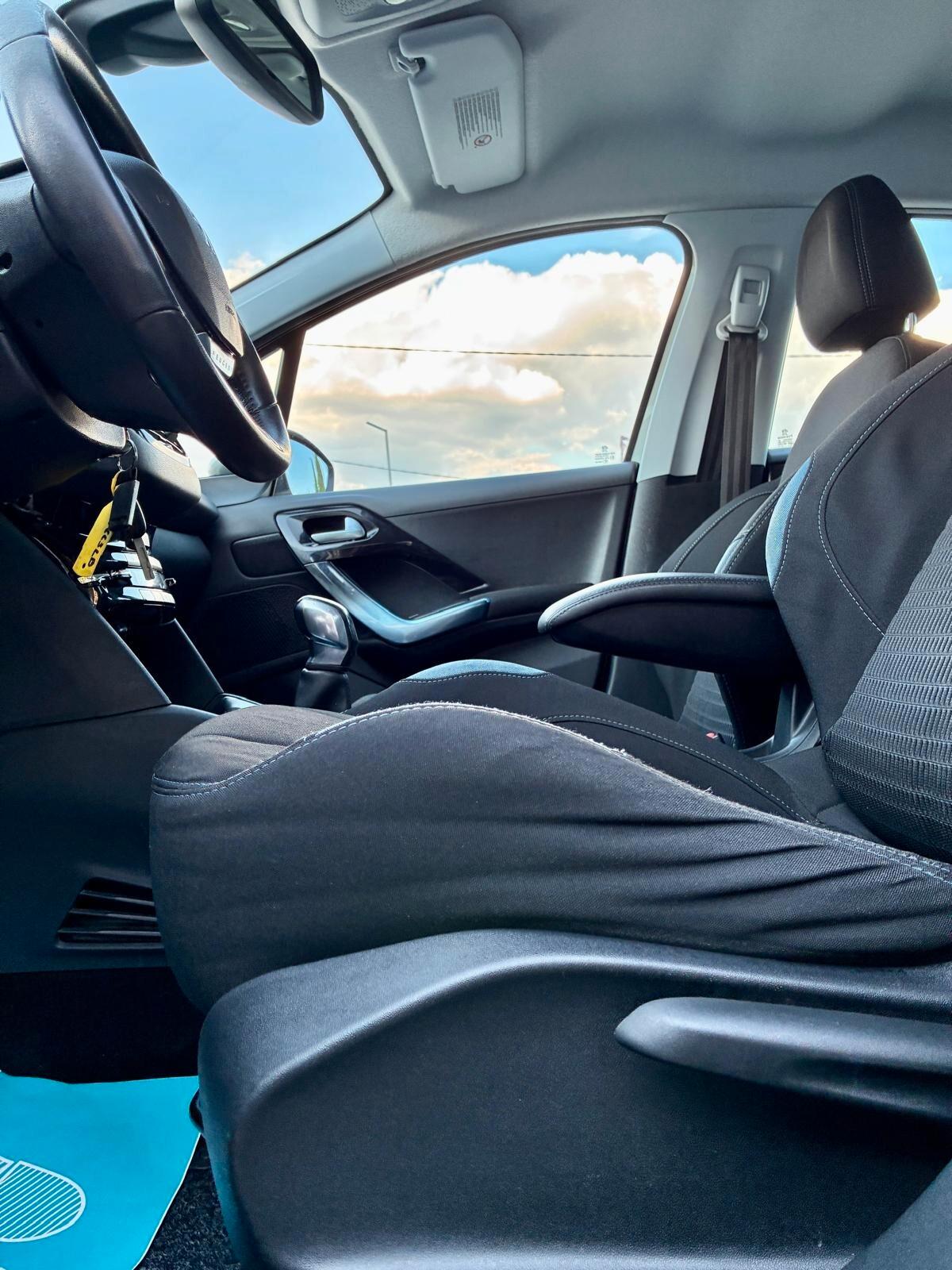 Peugeot 208 1.2 VTI 82 CV 5P ALLURE - OK NEOPATENTATO