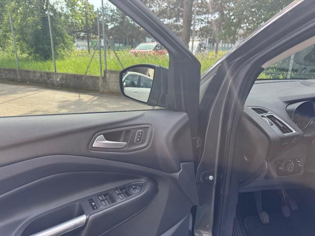 FORD Kuga 1.5 EcoBoost 120 CV 2WD Titanium NAVI+RETR.