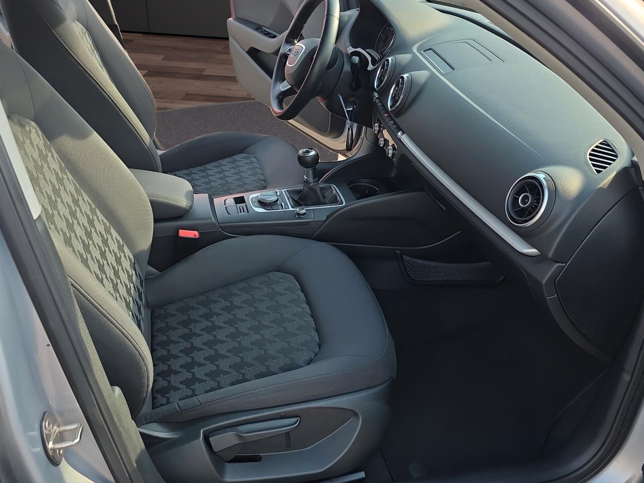 Audi A3 1.6 TDI diesel Attraction NEOPATENTATI OK