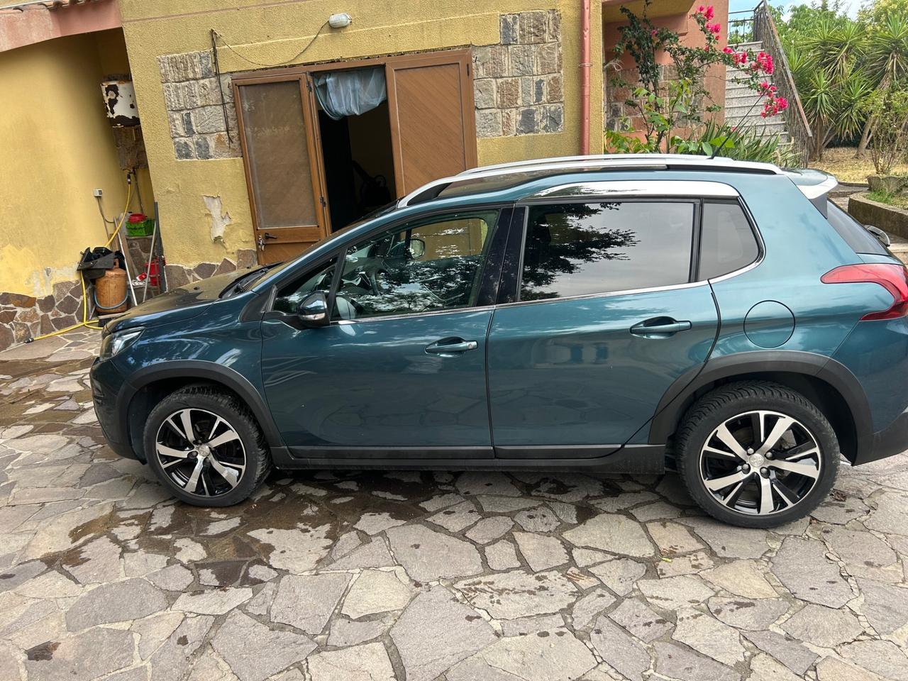Peugeot 2008 BlueHDi 100 GT Line