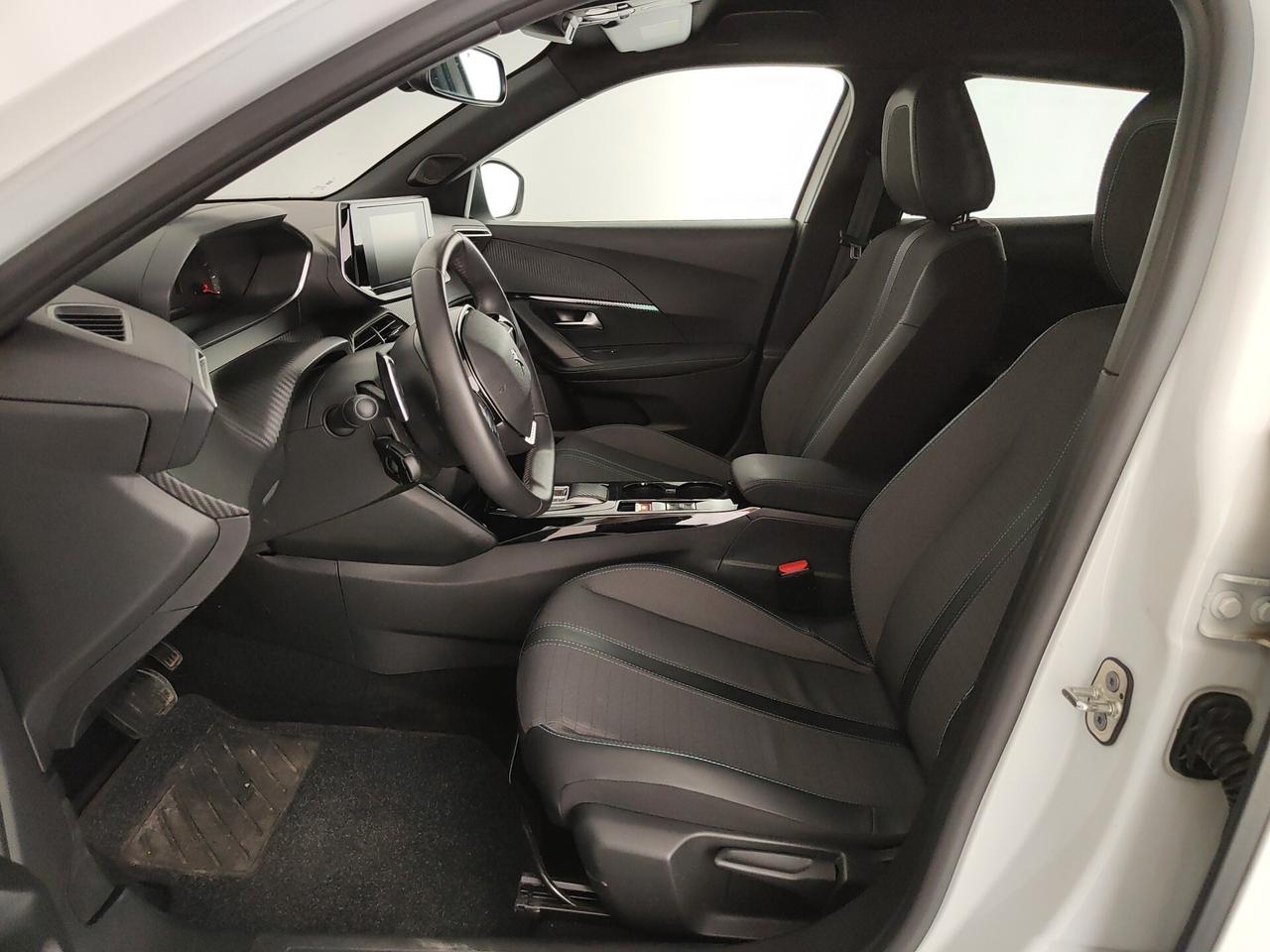 Peugeot 2008 BlueHDi 130 S&S EAT8 Allure