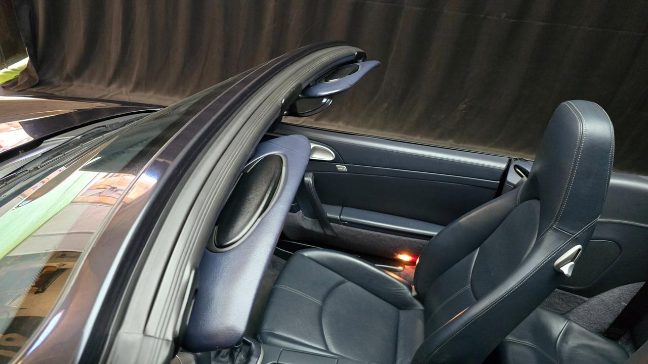 Porsche 911 Carrera Cabriolet