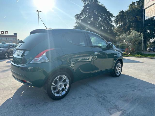 LANCIA Ypsilon 1.2 69 CV 5 porte S&S Gold OK NEOPATENTATO