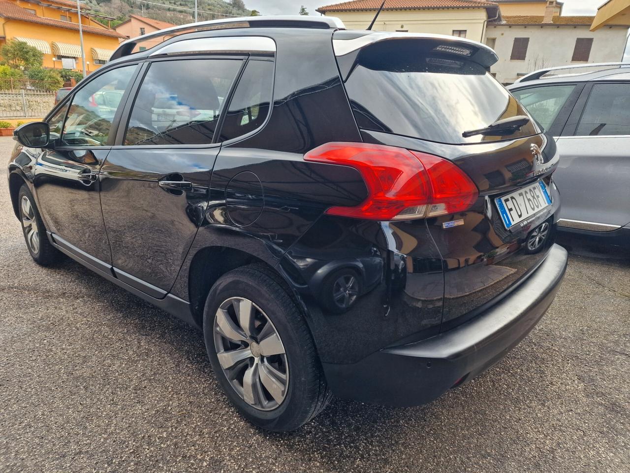 Peugeot 2008 PureTech 82 Allure, 119 mila chilometri