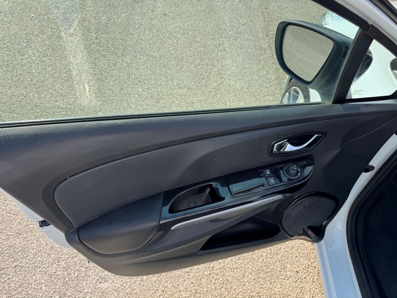Renault Clio Sporter 1.5 dCi 8V 75CV Costume National