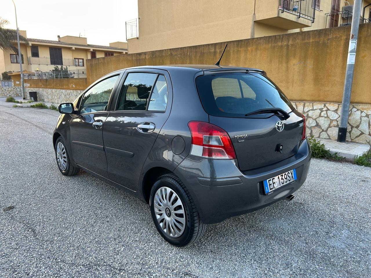 Toyota Yaris 1.3 5 porte Sol