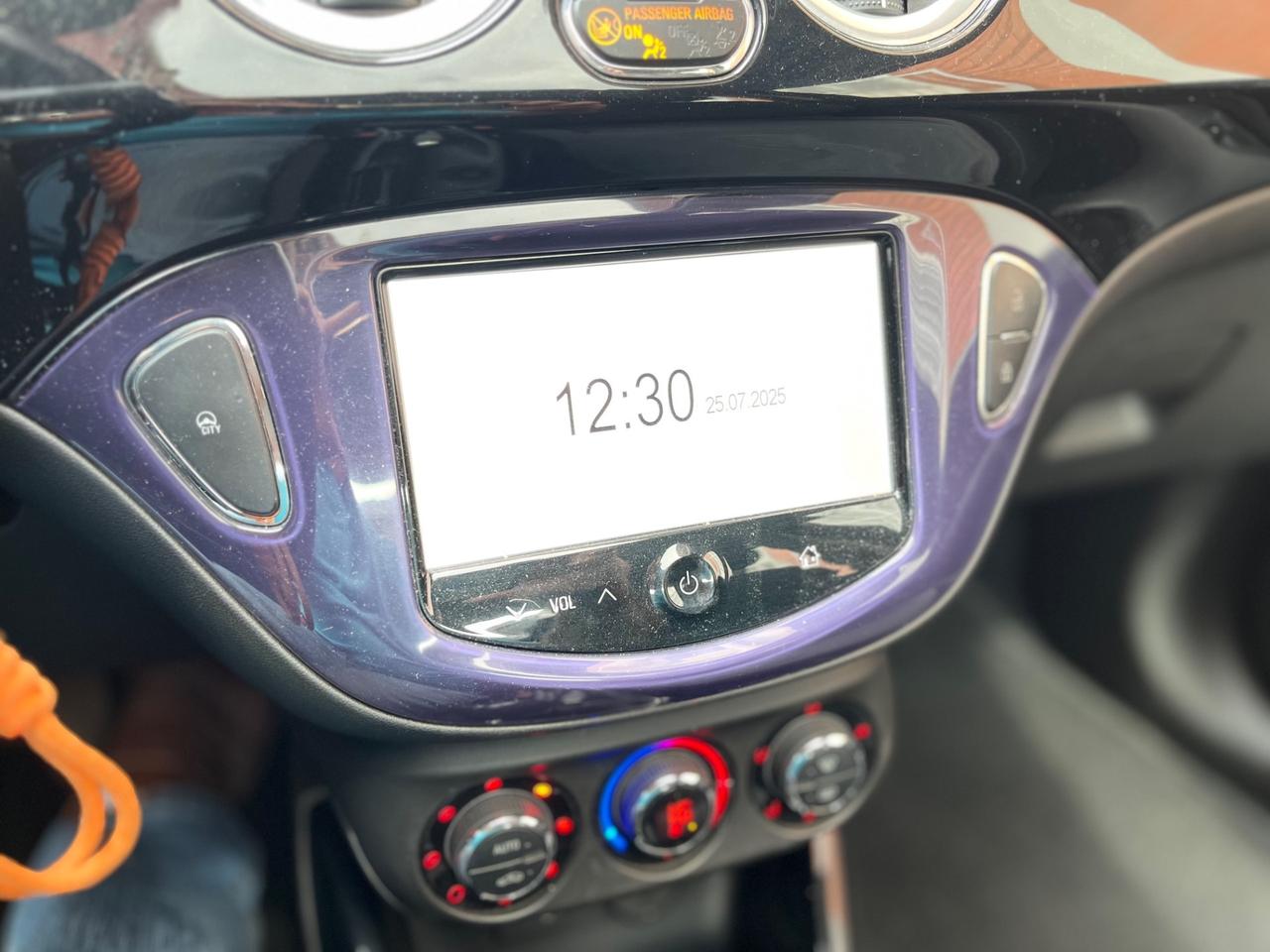 Opel Adam 1.2 70 CV