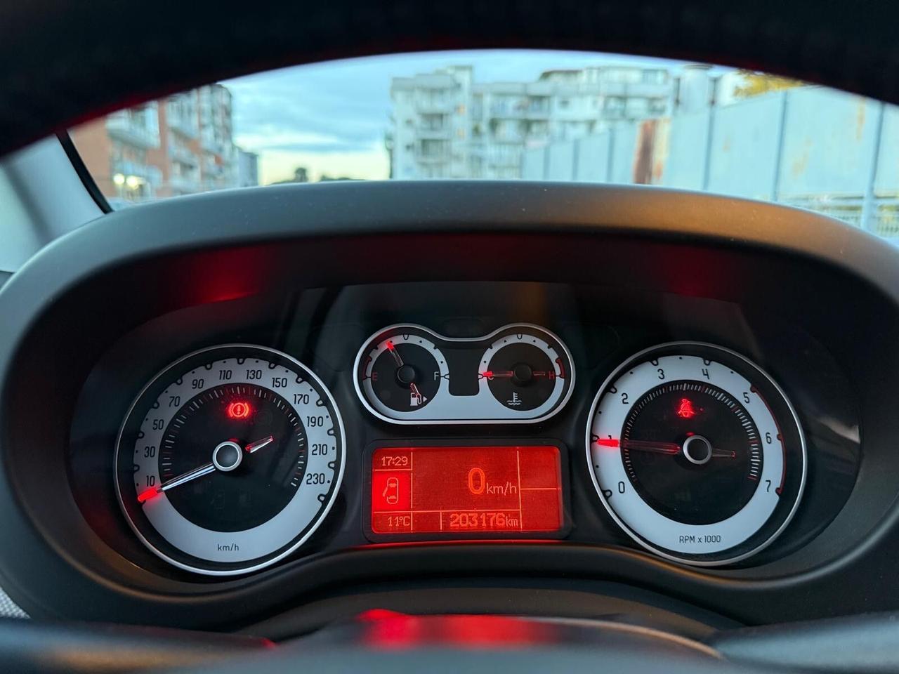 Fiat 500L Living 1.6 Multijet 120 CV Lounge PARI AL NUOVO