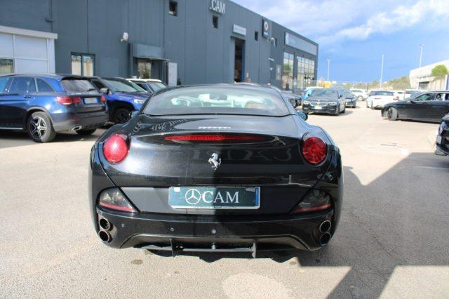 FERRARI California DCT