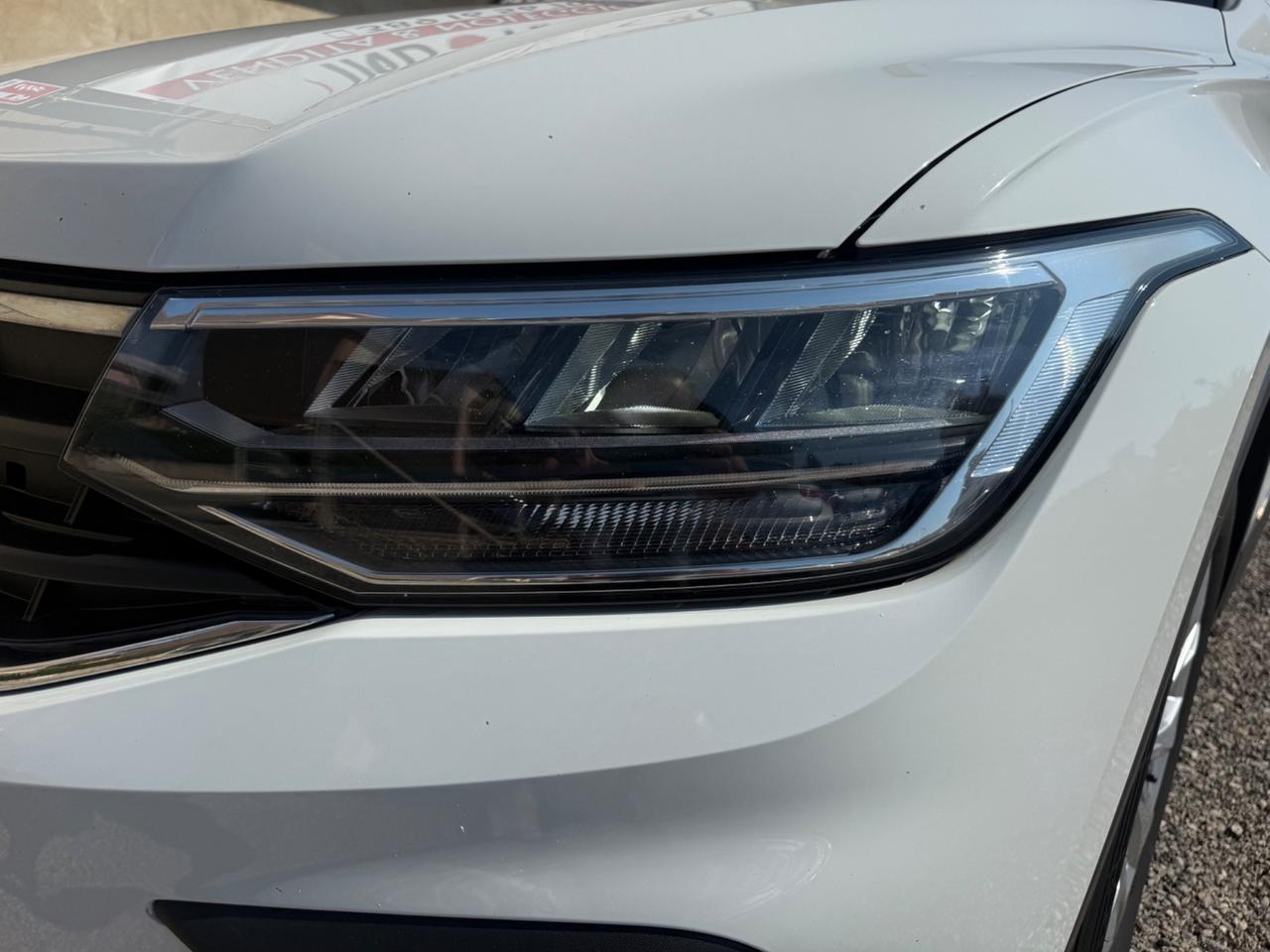 Volkswagen Tiguan 2.0 TDI 150 CV SCR DSG Elegance
