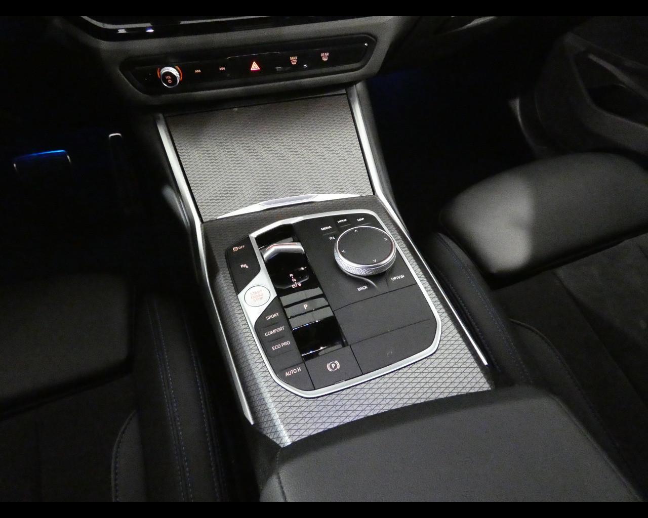 BMW Serie3(G20/21/80/81 - 318d 48V Msport