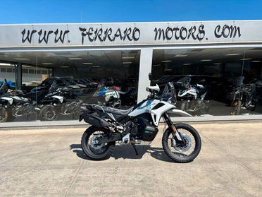 Cf Moto MT 1000X KM0 Tua a solo 92 Euro al mese