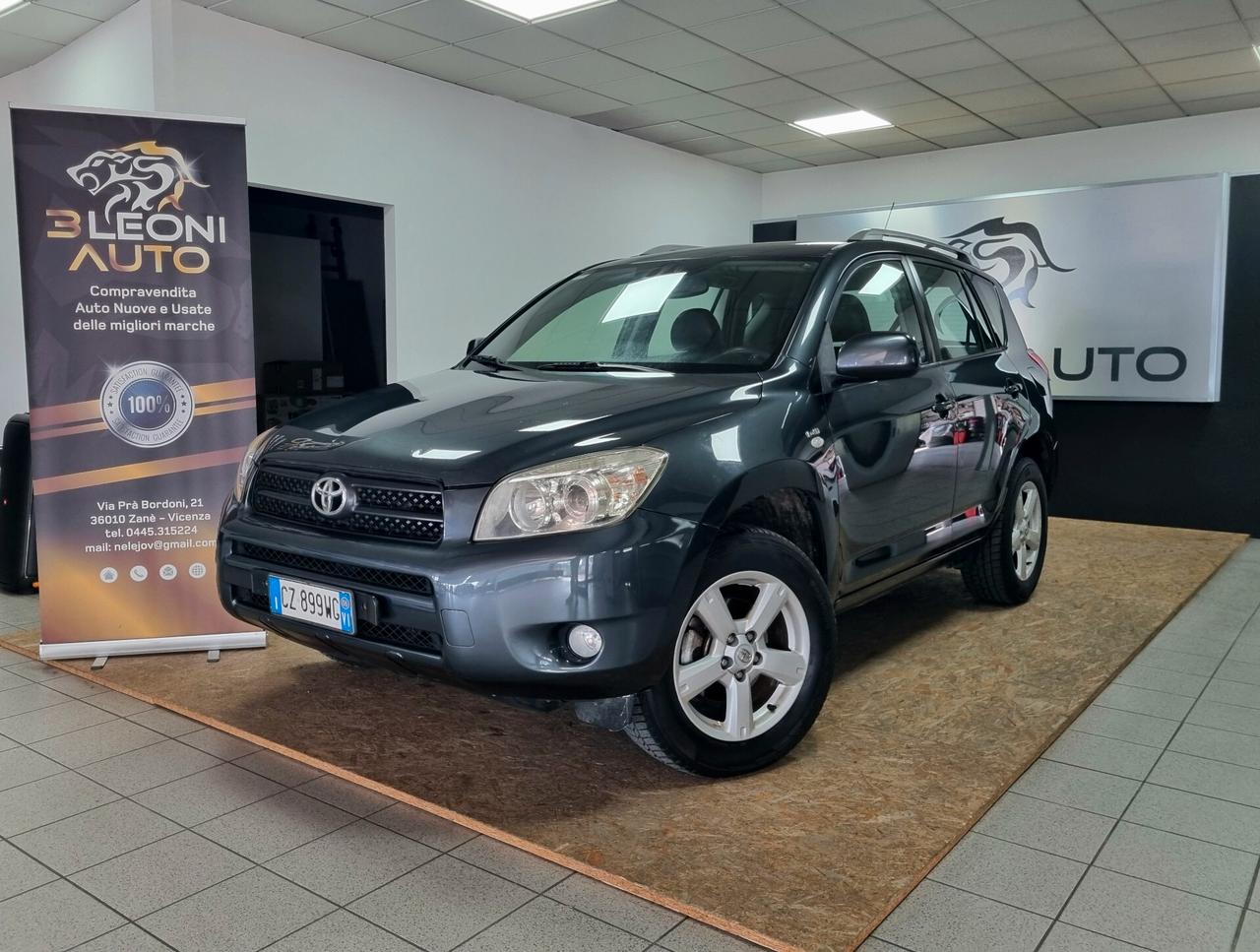 TOYOTA RAV4 2.2 D-4D 136 CV SOL 4x4 NEOPATENTATI