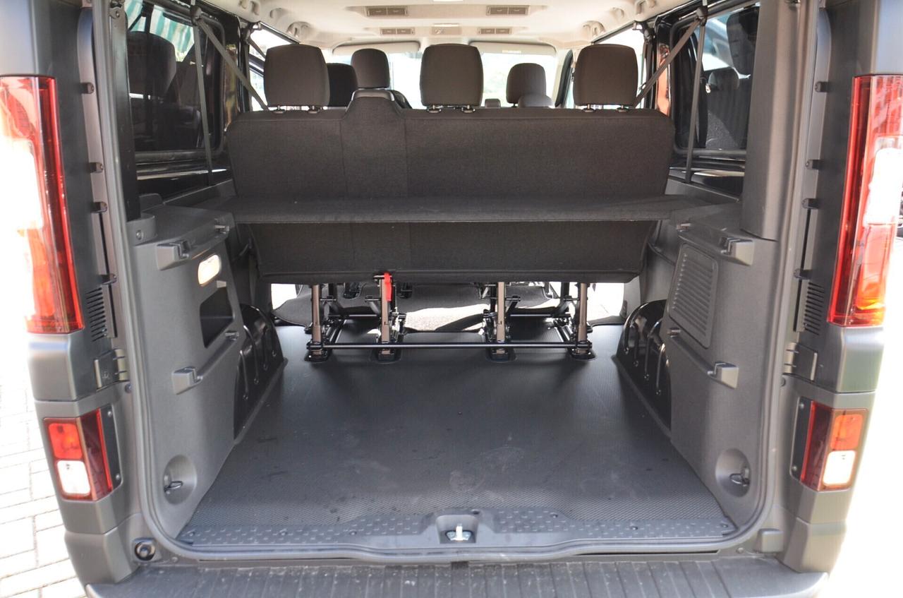 Nissan Primastar 2.0 dCi 150CV PL-TN Bus N-Connecta NOLEGGIO