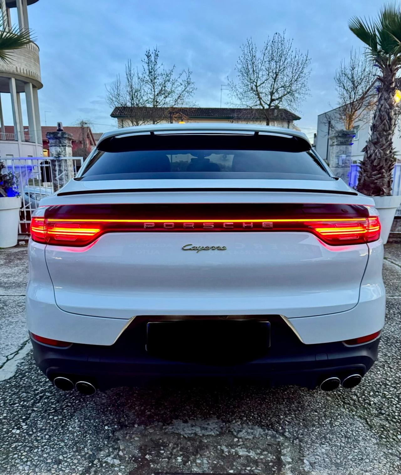 PORSCHE CAYENNE 3.0 462cv E-HYBRID FULL (PERMUTO)