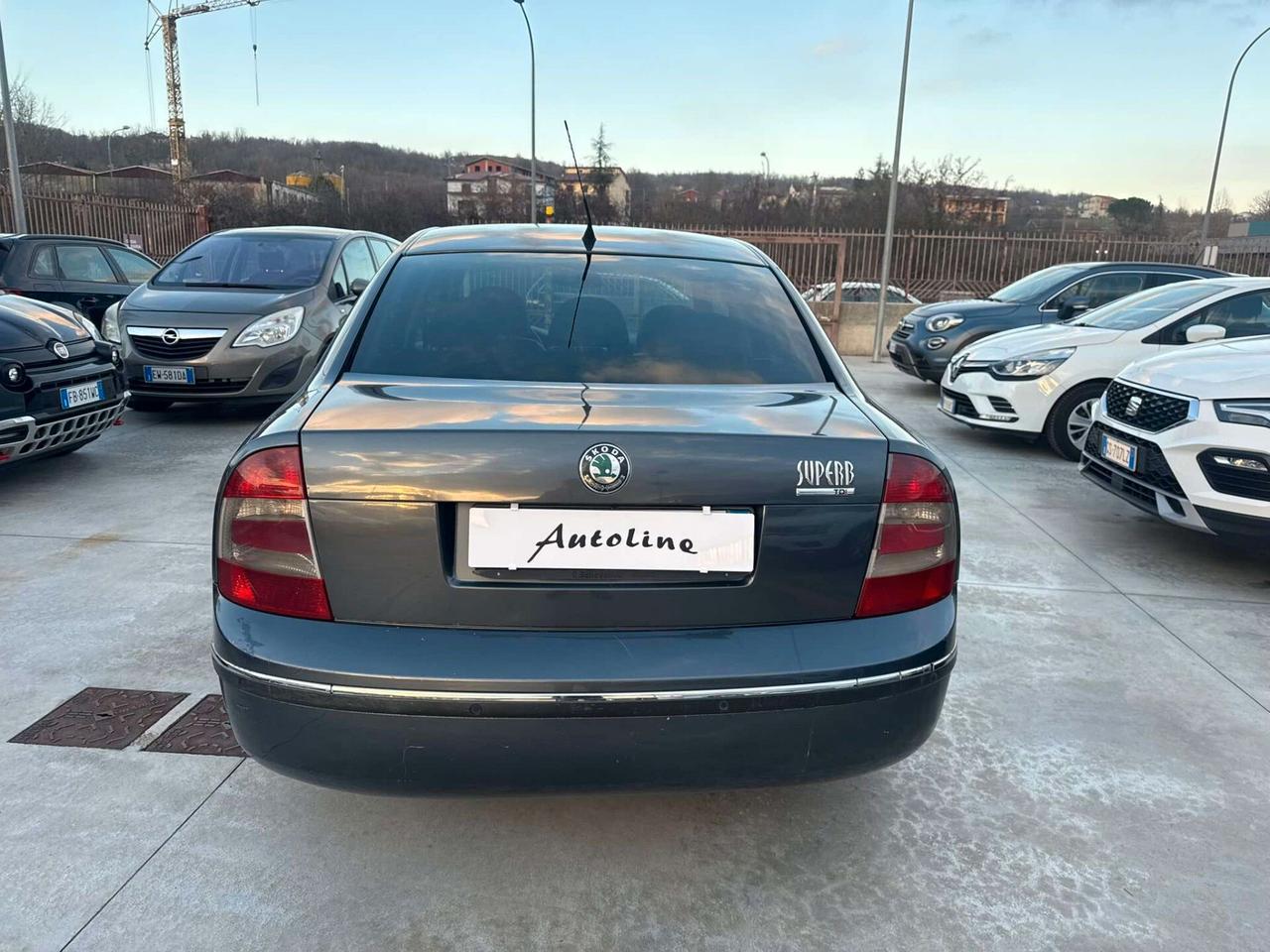 Skoda Superb 2.0 TDI 140CV -PELLE-TETTO