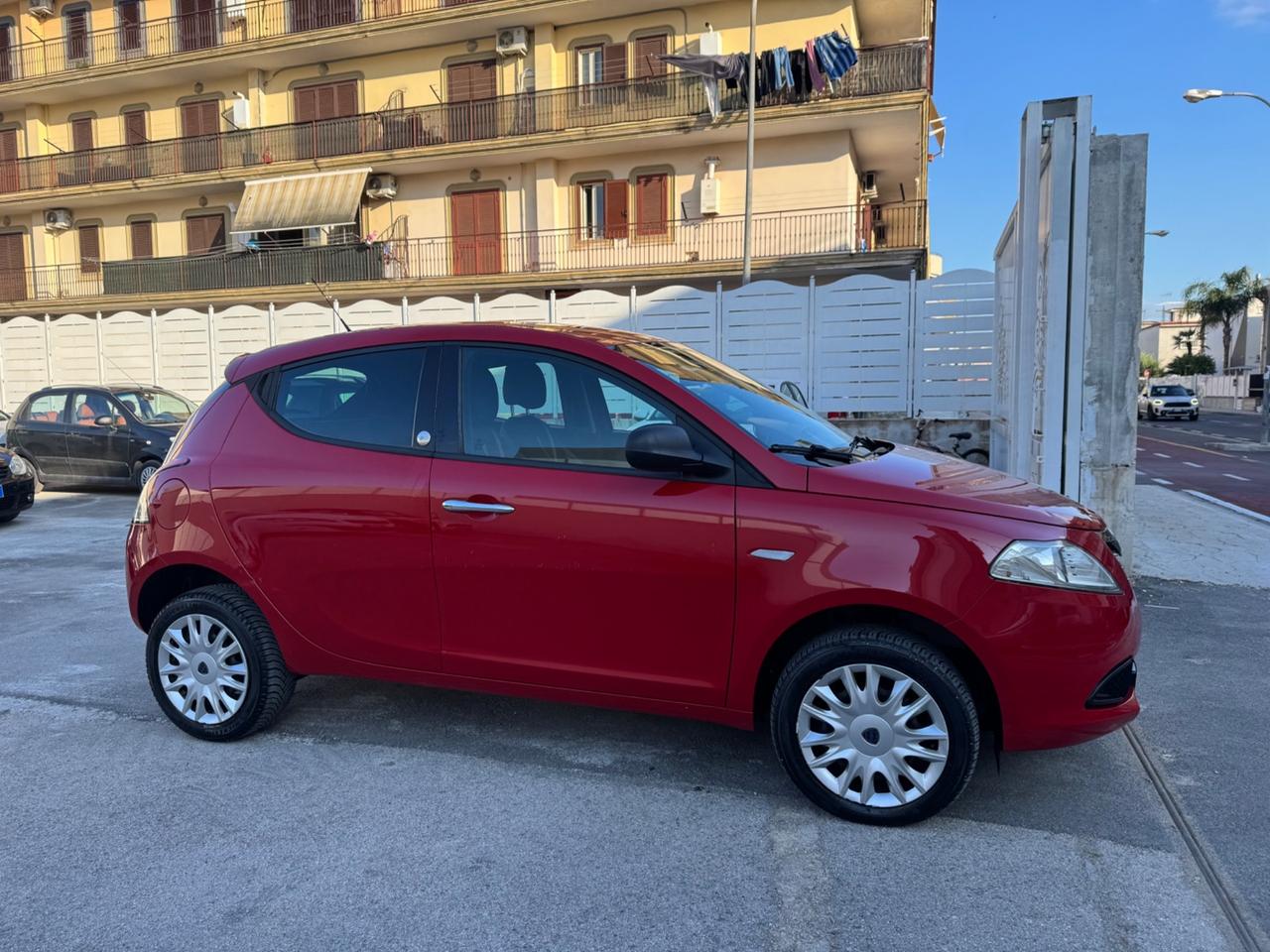 Lancia Ypsilon 900 METANO 85CV Ecochic Gold 2013
