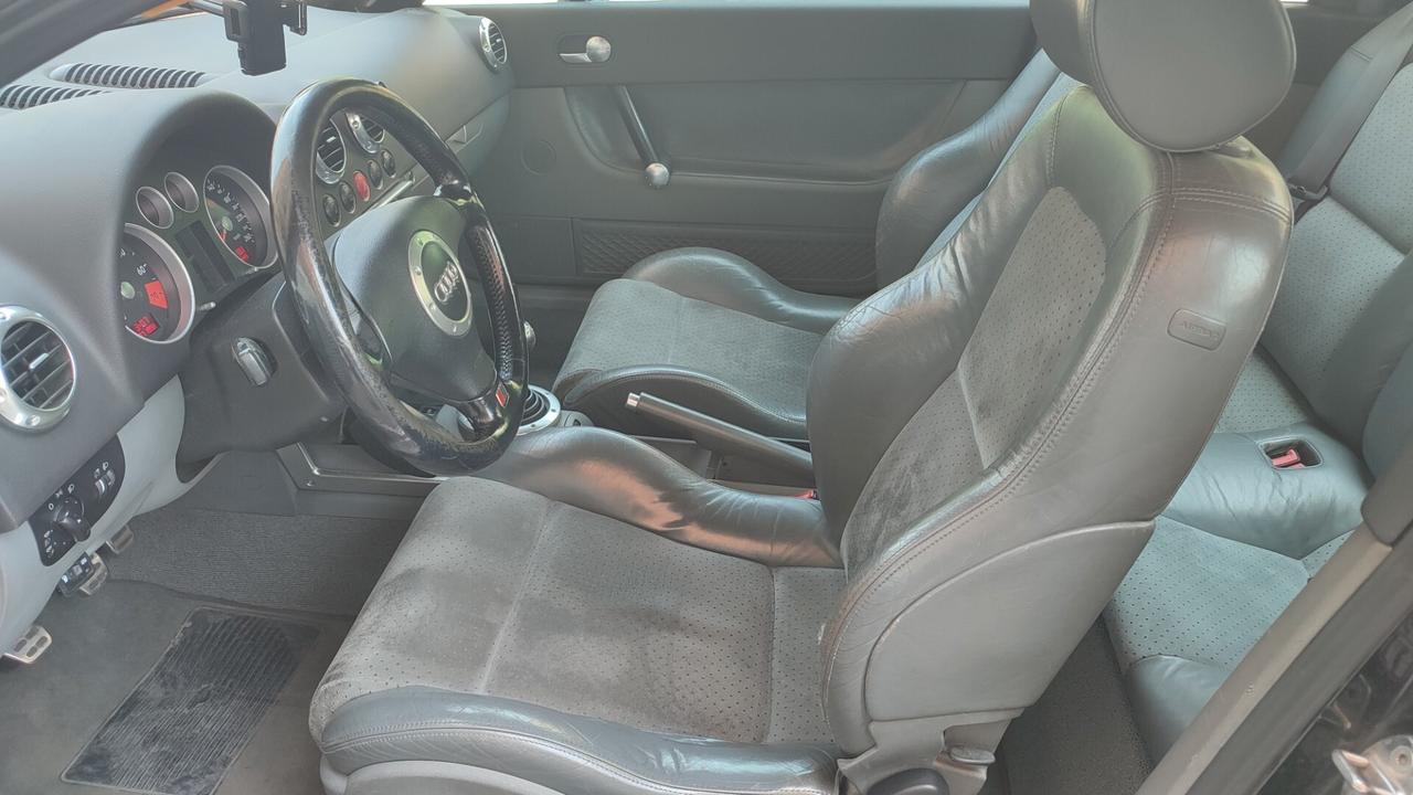 Audi TT AUDI TT 1.8T BENZINA / GPL 1998 MK1