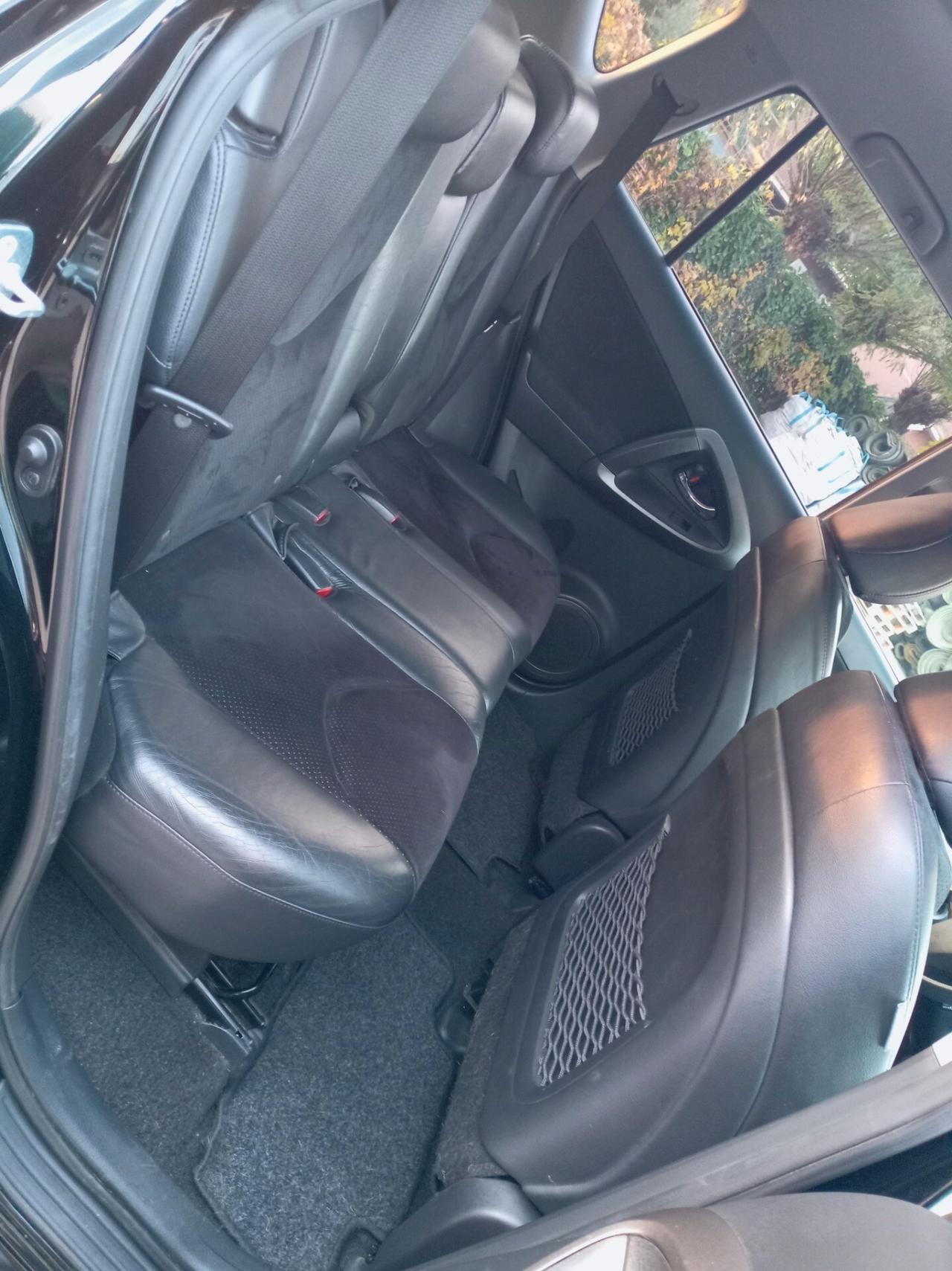 Toyota RAV 4 RAV4 2.2 D-4D 150 CV DPF Exclusive