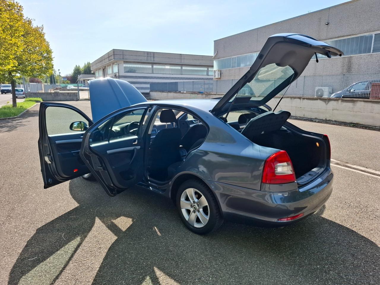 Skoda Octavia 1.6 TDI CR F.AP. Elegance