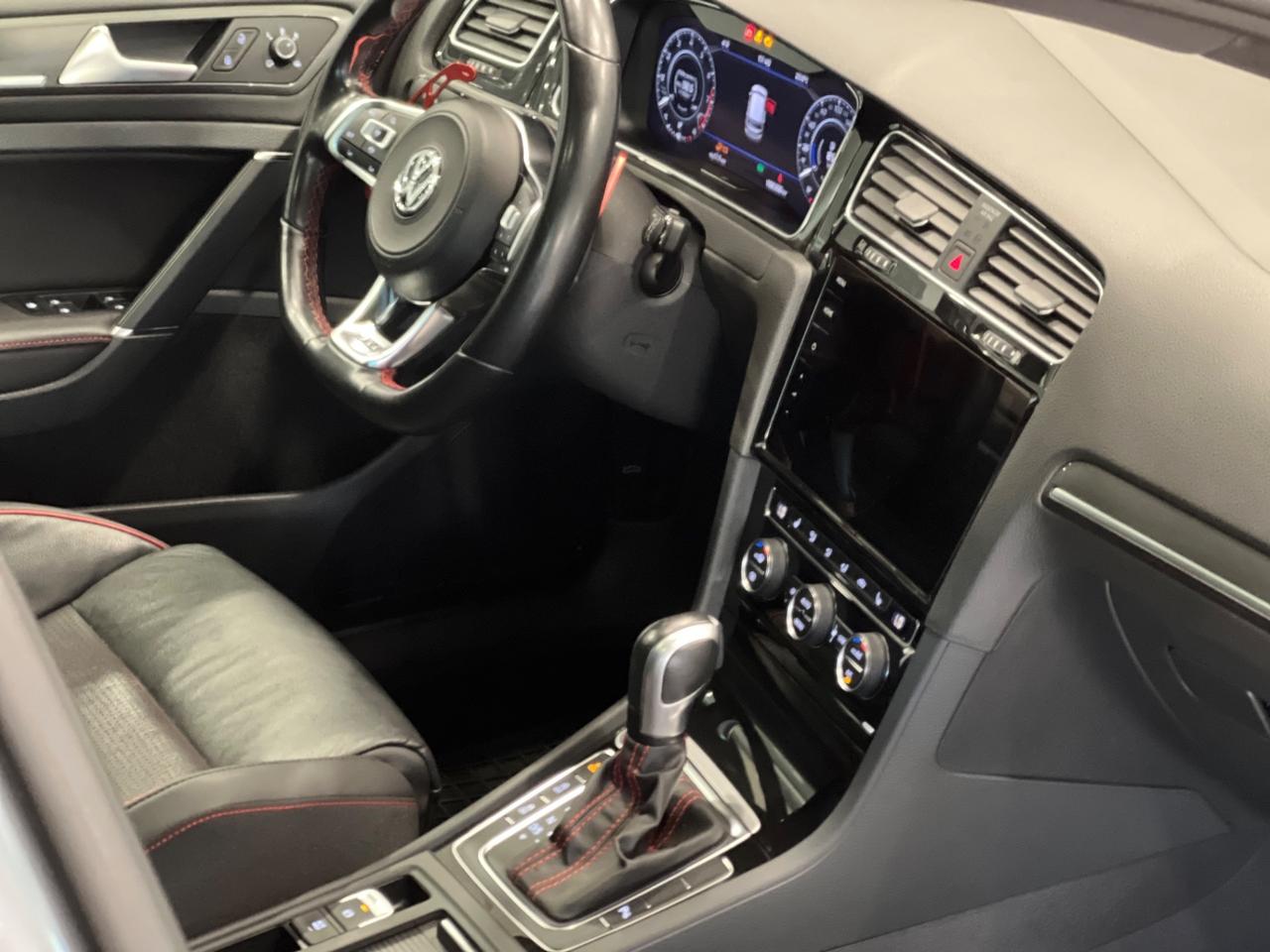 Volkswagen Golf GTI Performance 2.0 245 CV TSI DSG 5p. BMT