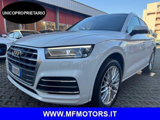 AUDI Q5 2.0 TDI QUATTRO S tronic Bus. Design