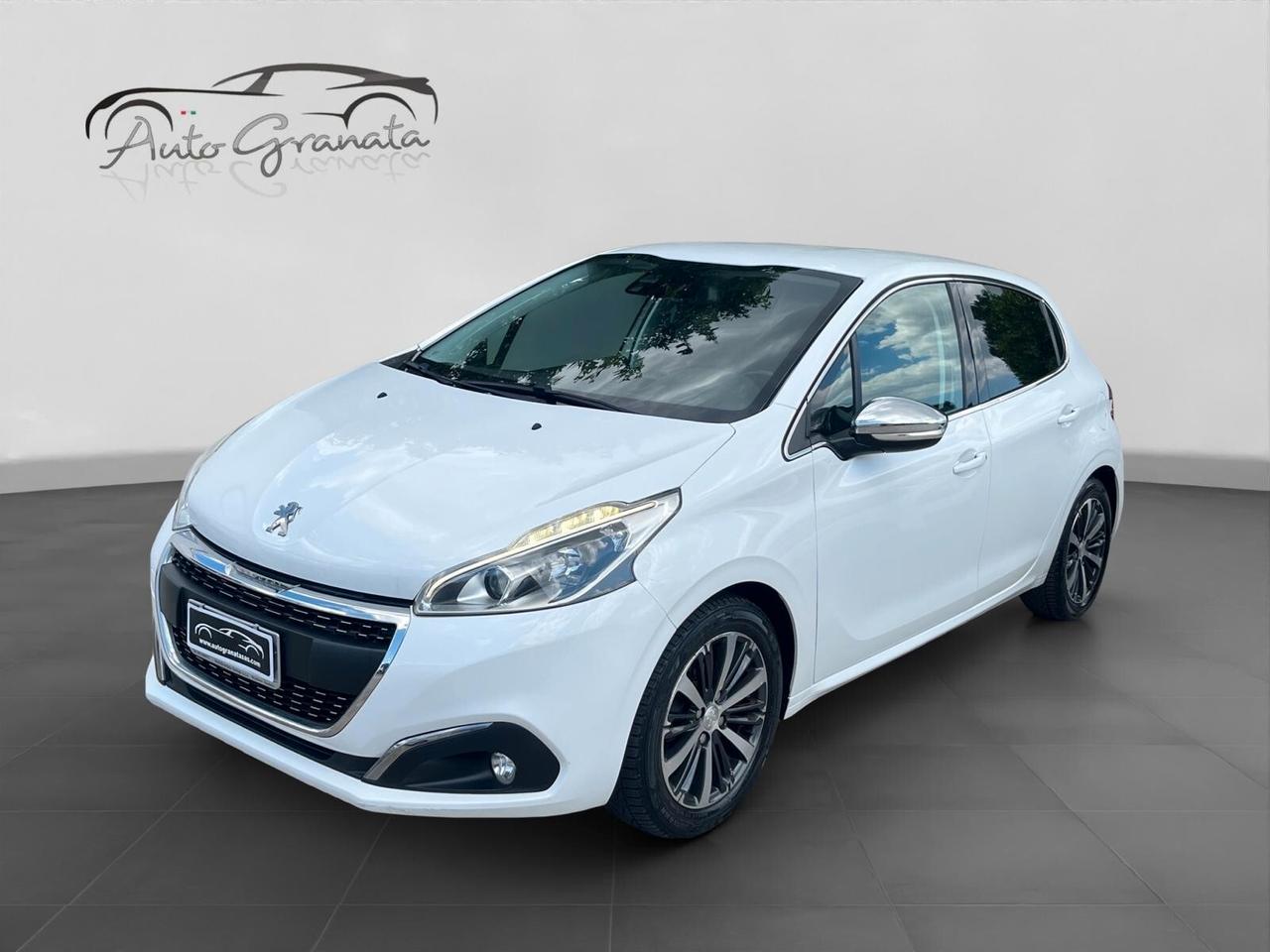 Peugeot 208 1.2 benz. Allure NEOPATENTATI COME NUOVA