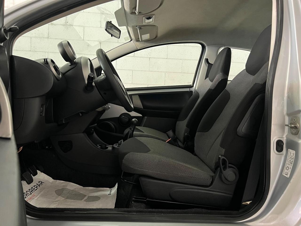 Toyota Aygo 1.0 12V VVT-i 3 porte Lounge Connect MMT