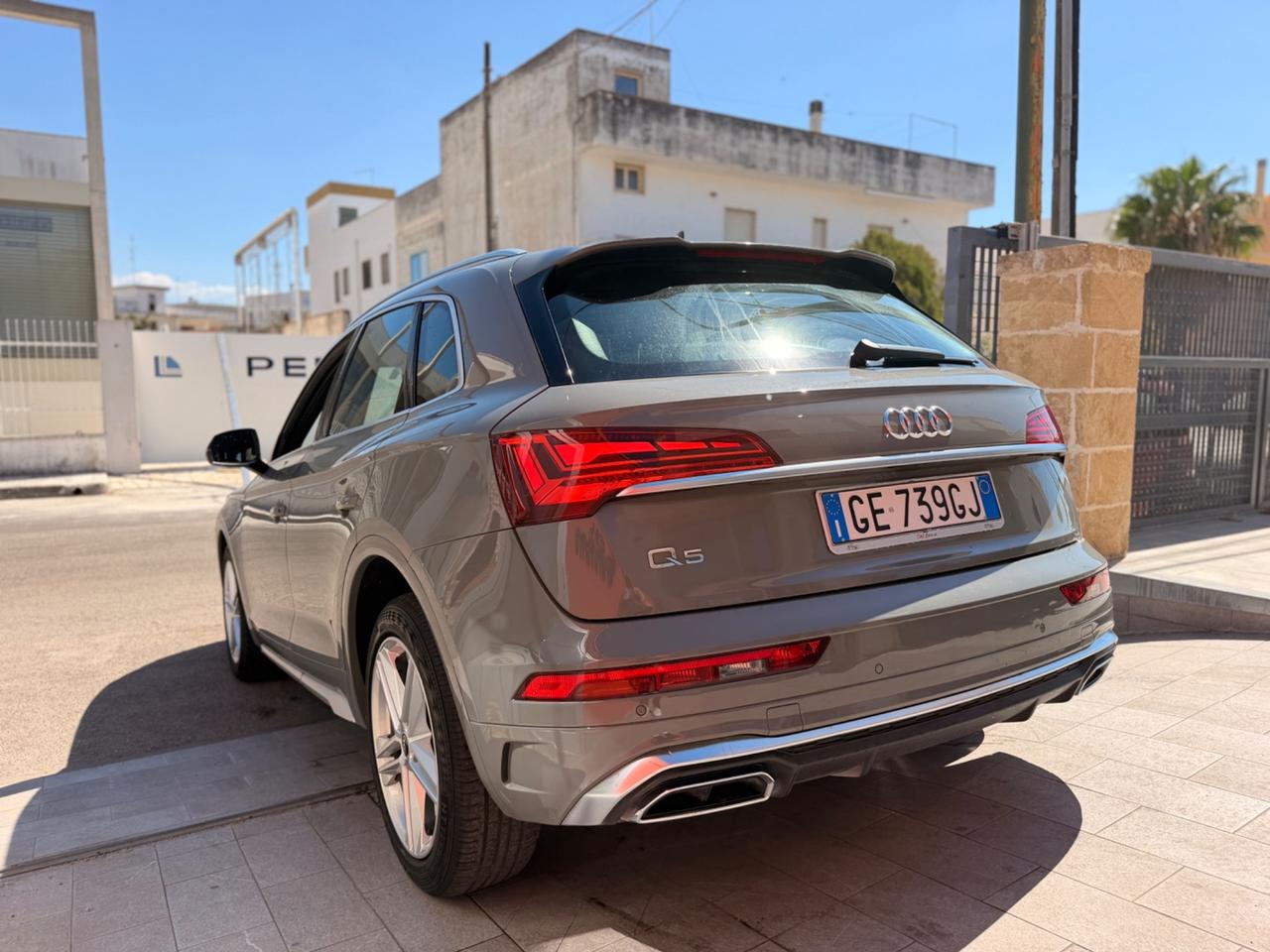 Audi Q5 40 TDI S-LINE-2022 MATRIX/19"/MISTO PELLE