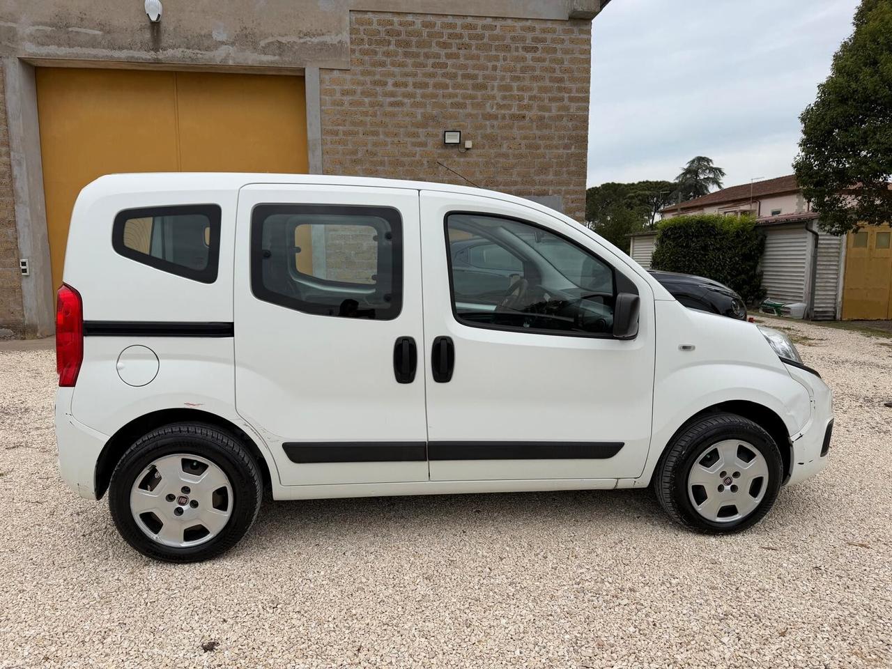 Fiat Qubo Lounge Neopatentati Ok Ztl 90.000 km