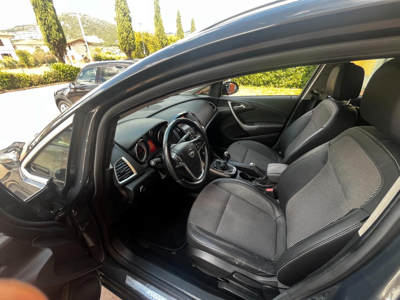 Opel Astra 1.7 CDTI 130CV Sports Tourer Cosmo