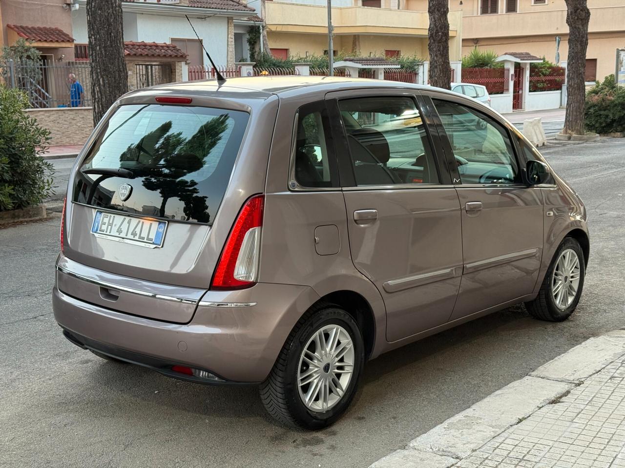 Lancia MUSA 1.3 MJT 95CV S&S Gold - 2011