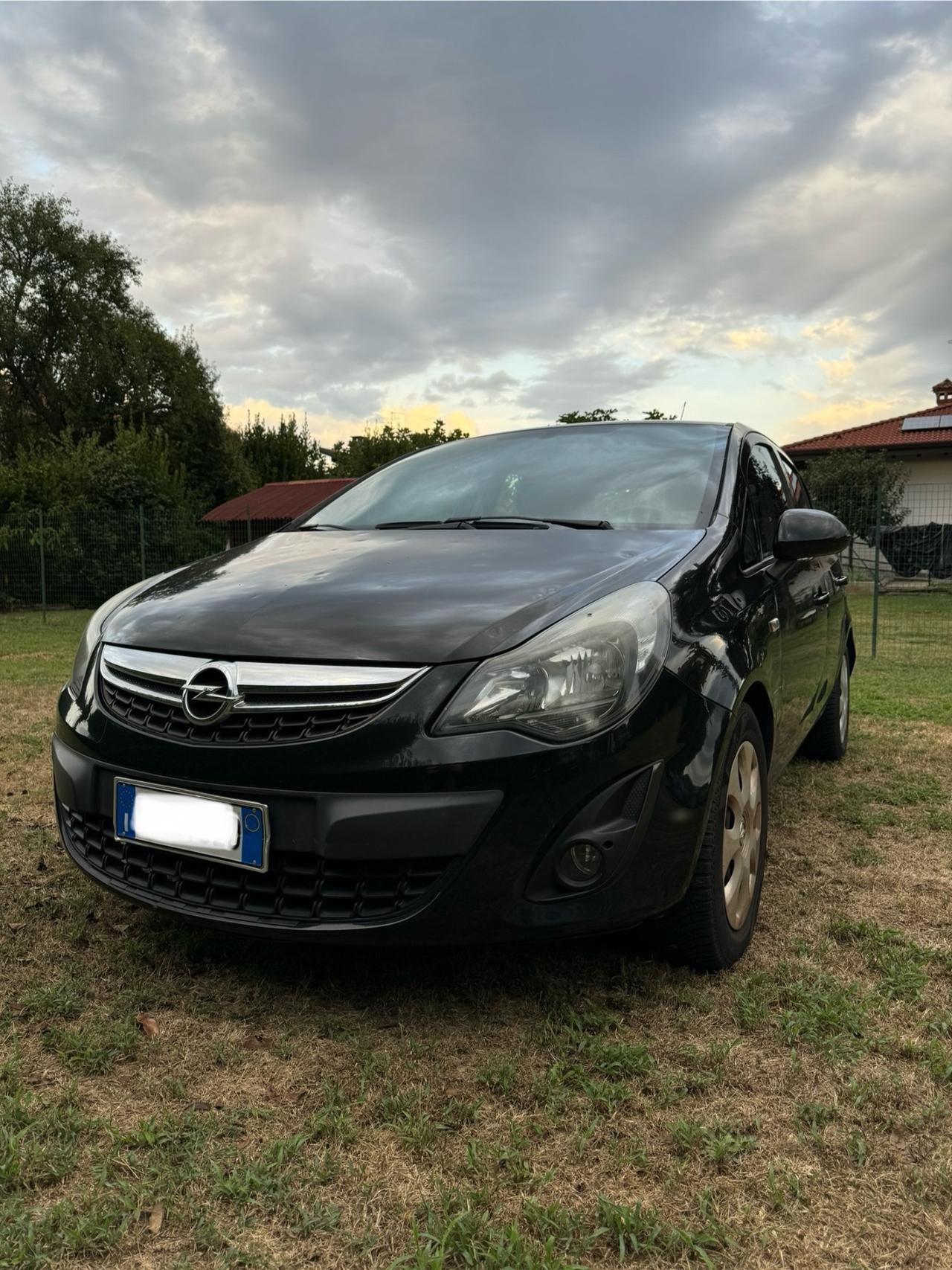 Opel Corsa 1.2 5 porte Sport