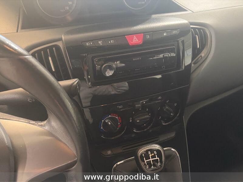 Lancia Ypsilon III 2015 Benzina 1.2 Silver 69cv