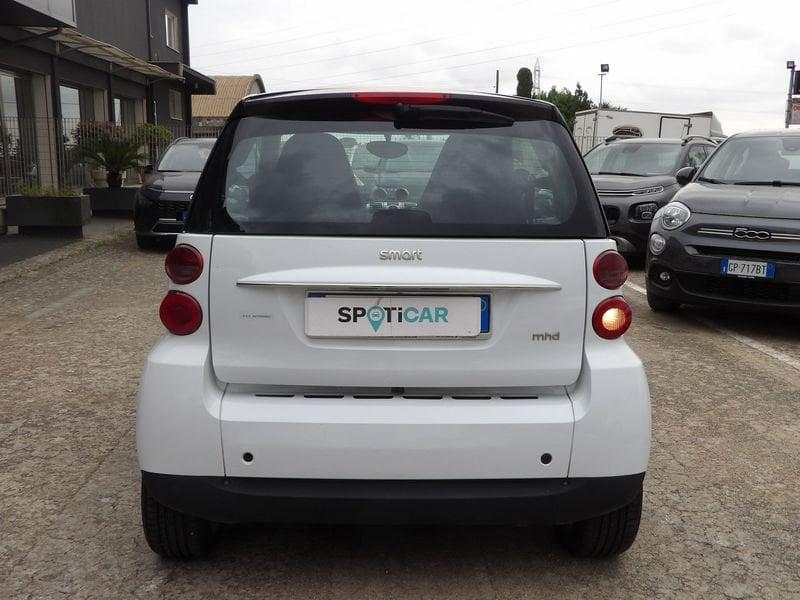 smart fortwo fortwo 1000 52 kW MHD coupé pulse