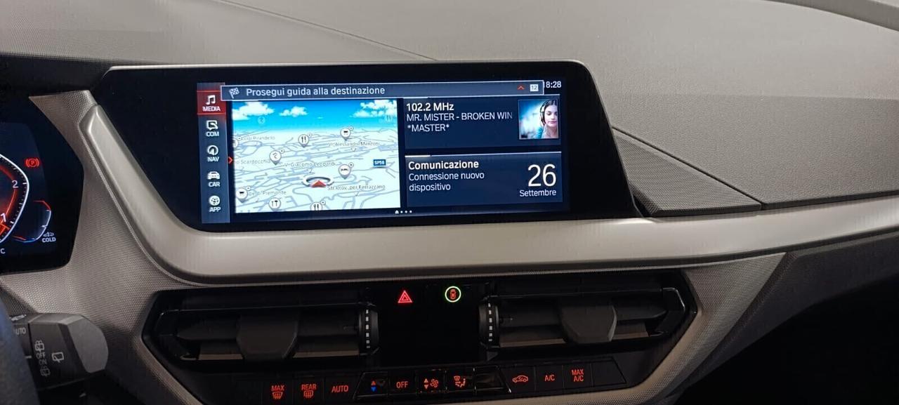 Bmw 118 118d 5p. Business Advantage